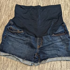 Maternity shorts